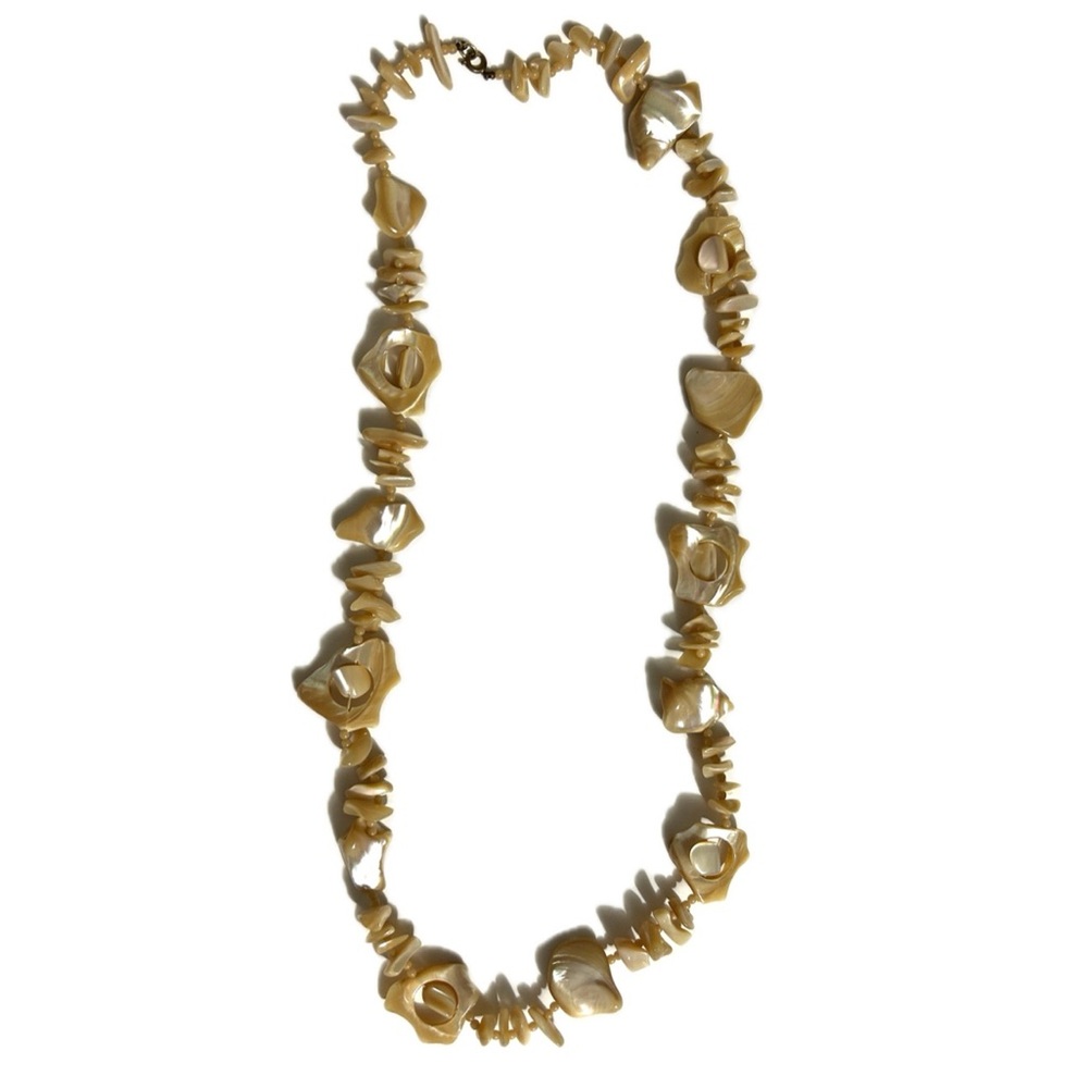 Vintage Bead Shell Style Necklace with Luster Shine